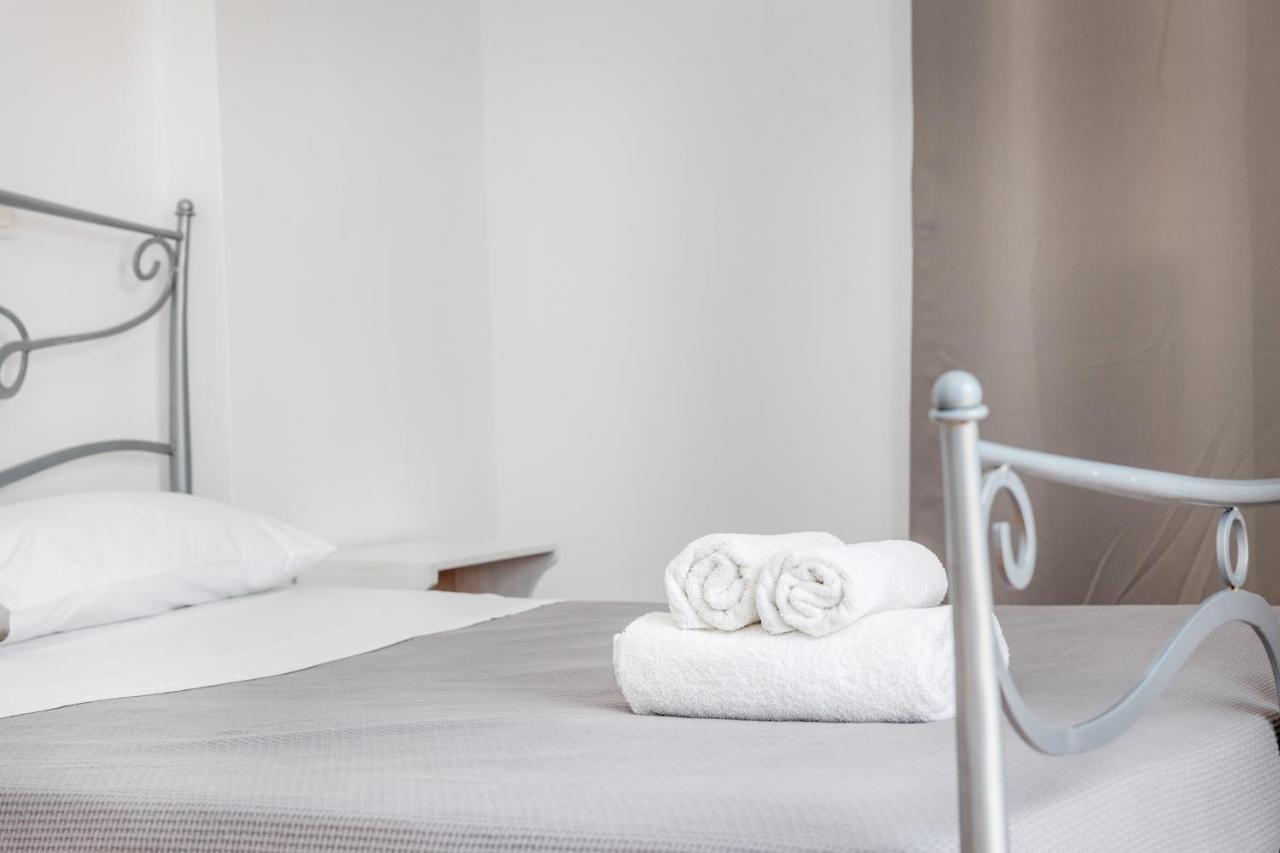 Depis Economy Apartments Naxos City Buitenkant foto