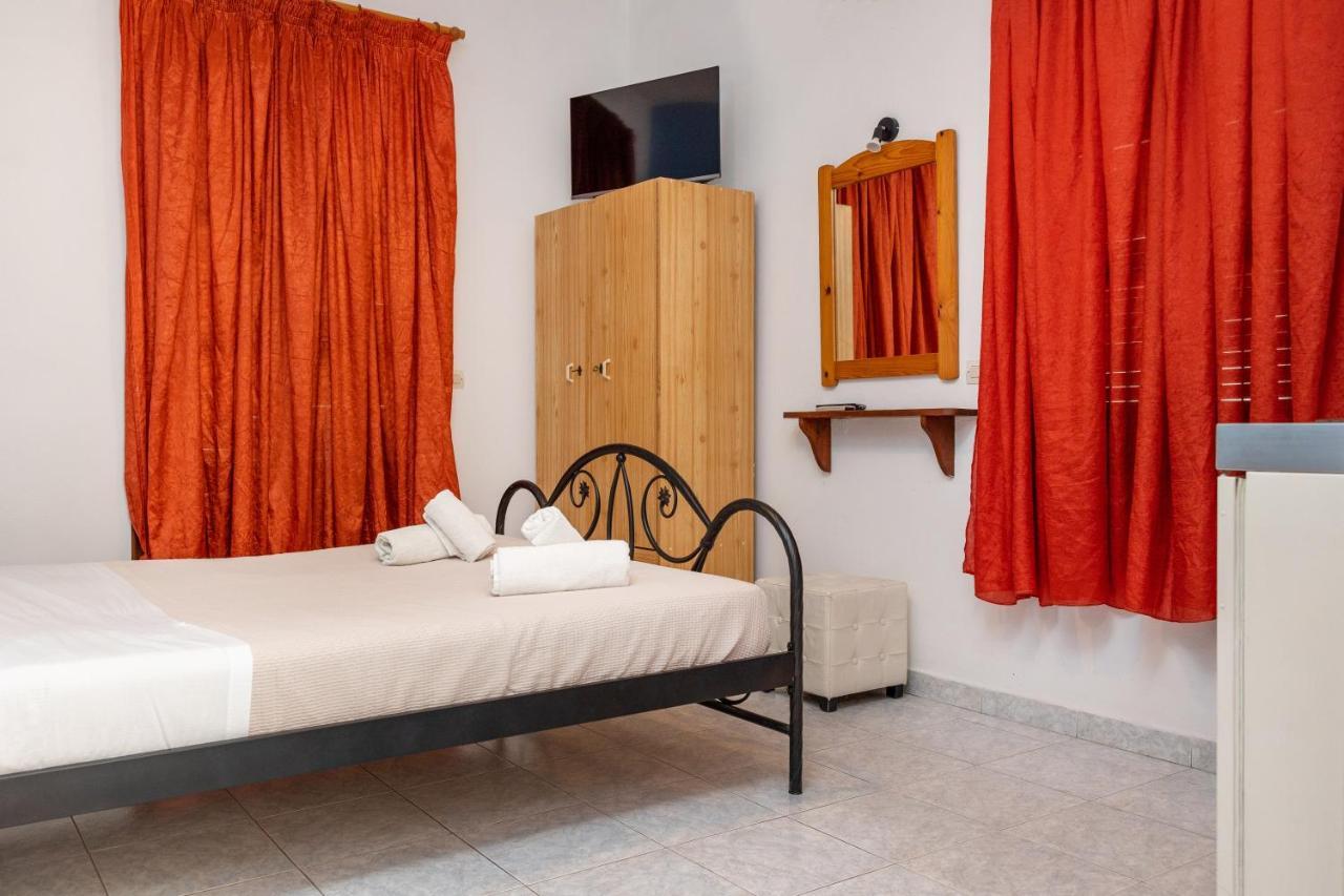 Depis Economy Apartments Naxos City Buitenkant foto