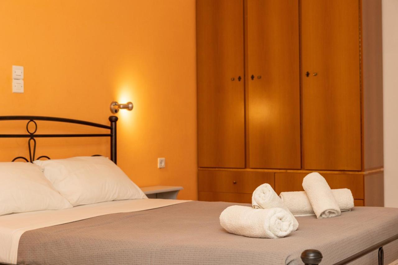 Depis Economy Apartments Naxos City Buitenkant foto