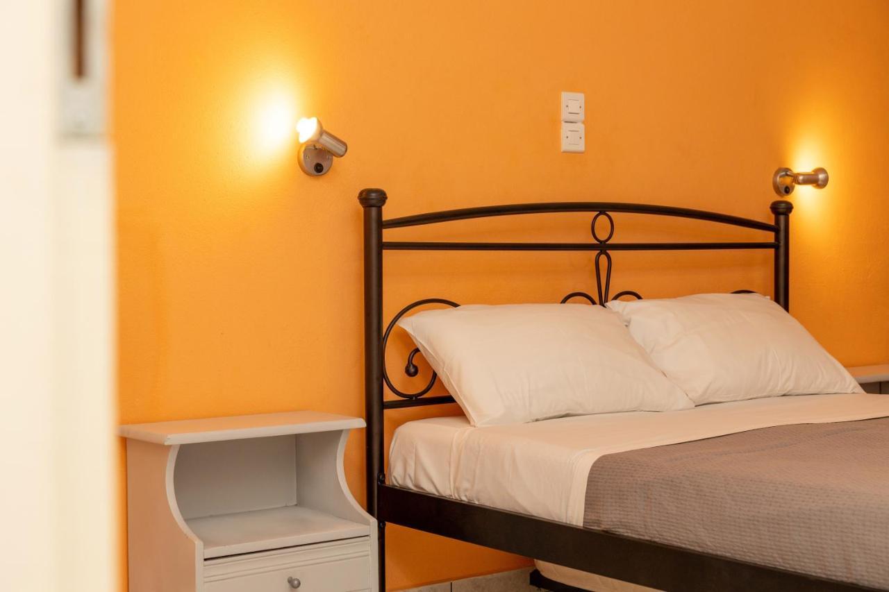 Depis Economy Apartments Naxos City Buitenkant foto