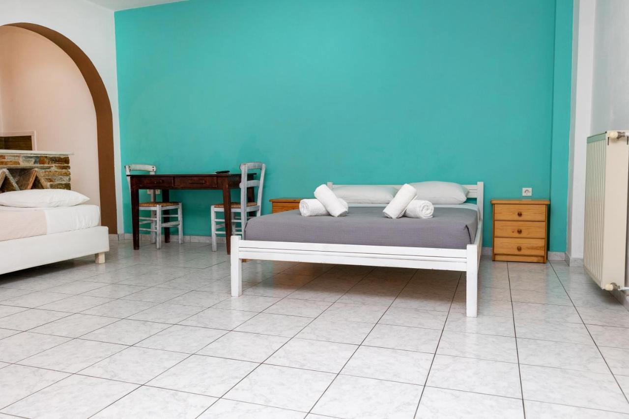 Depis Economy Apartments Naxos City Buitenkant foto